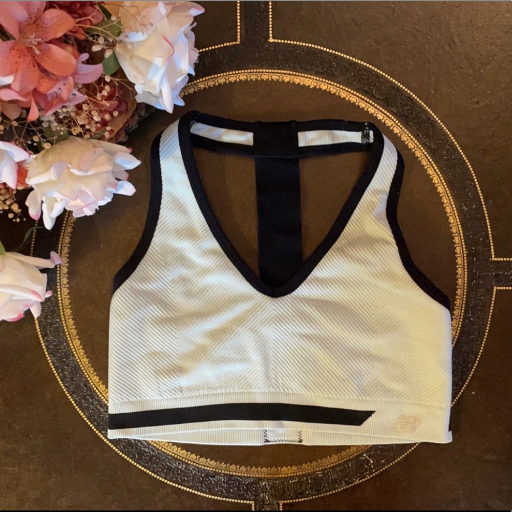 New Balance T-Strap Logo Sports Bra SMALL